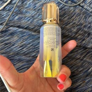 Radiant Primer - Gold